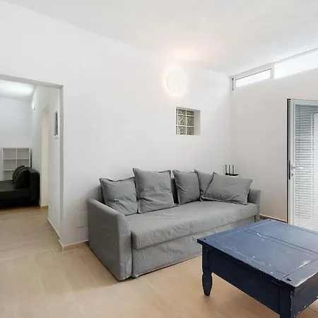 Apartment Doris